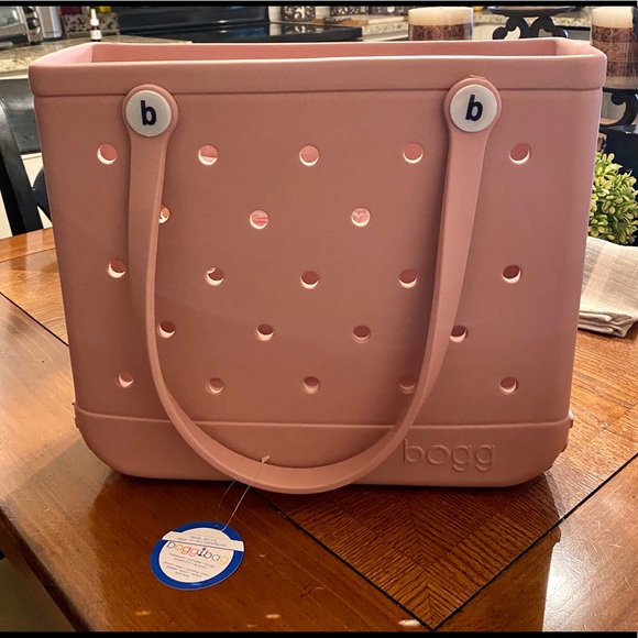 blushing baby bogg bag